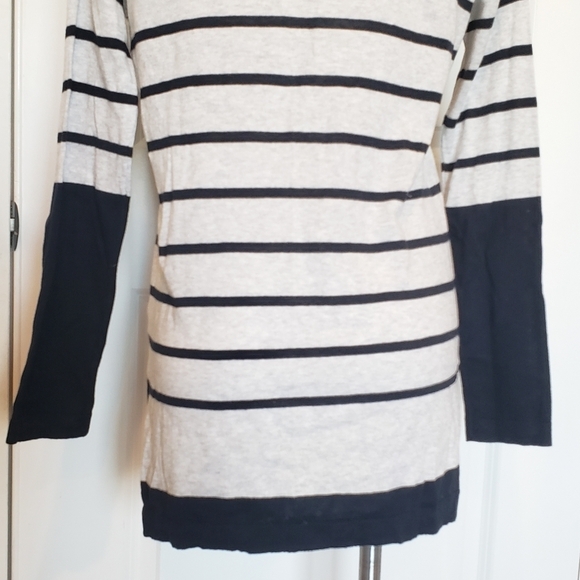 FATE Gray Navy Stripe V-neck Cotton Lightweight Sweater M - Picture 5 of 8